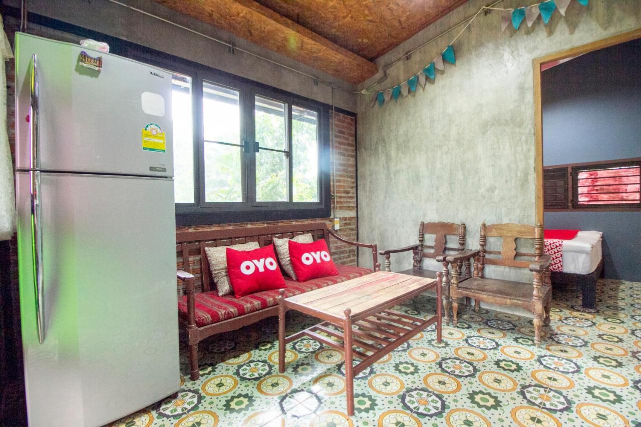Hotel Oyo 999 Baan Pak Rom Ruen HHQ Exterior foto