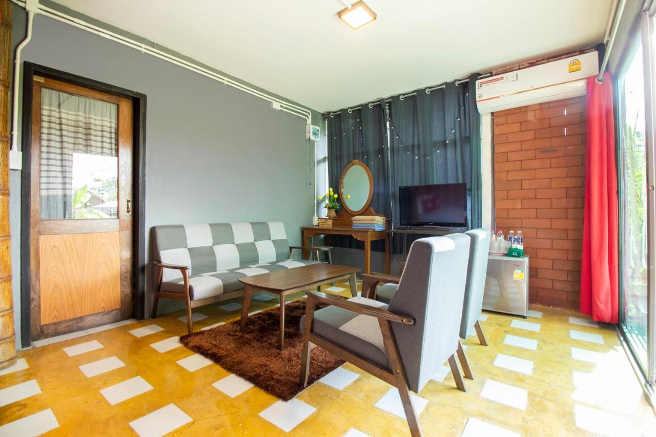Hotel Oyo 999 Baan Pak Rom Ruen HHQ Exterior foto